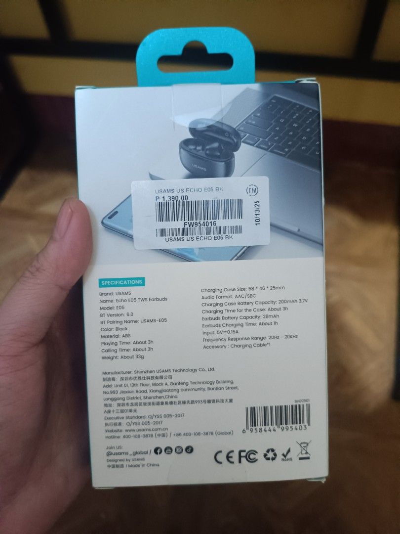 USAMS Echo E05 TWS Earbuds (Category: Earphones) located in Paranaque City. Submitted by miss.anica (Listing ID 1462597132, Image 2). Description: - USAMS Echo E05 TWS earbuds - Compact and lightweight design - Stable and secure in-ear fit - Delivers premium sound quality - Perfect for listening while on the move.