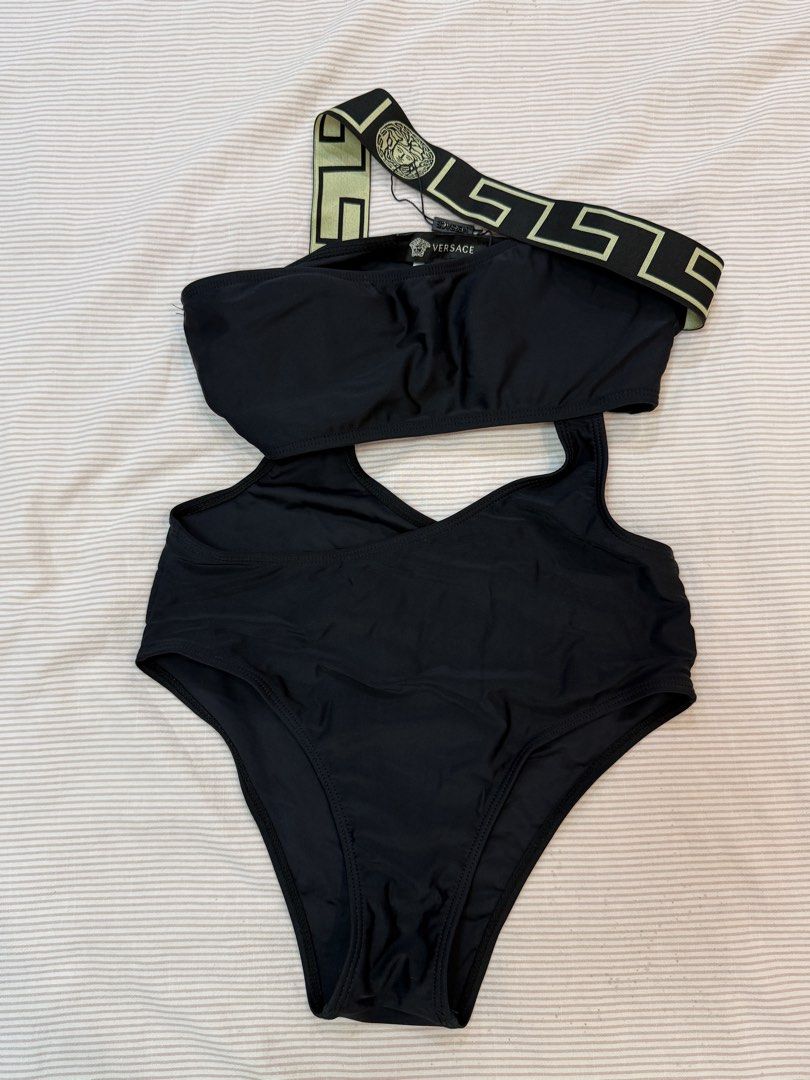 v3rsac3 onesie (Category: Bikinis & Swimsuits) located in Valenzuela. Submitted by ksprelovedstuffs (Listing ID 1462639159, Image 2). Description: .