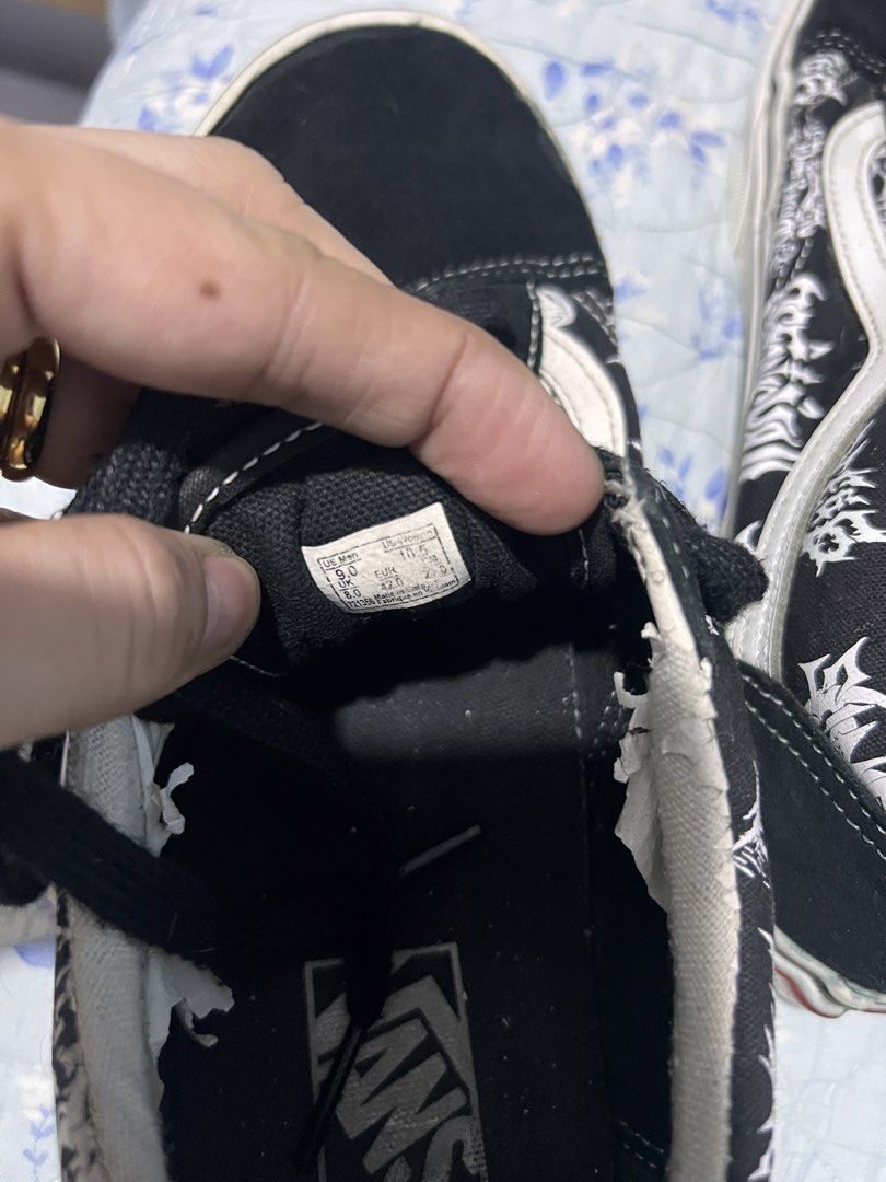 Vans (Category: Casual Shoes) located in Taguig. Submitted by pinkyyyaa (Listing ID 1462623409, Image 3). Description: .
