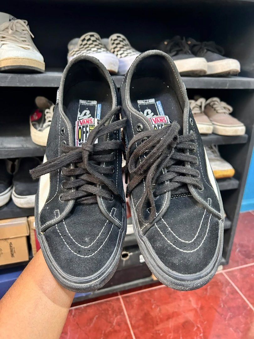 Vans AV Classic Pro (Category: Shoe inserts & accessories) located in Manila. Submitted by ivanfran (Listing ID 1462608386, Image 2). Description: Vans AV Classic Pro Size- US Men 9.5 With Box.