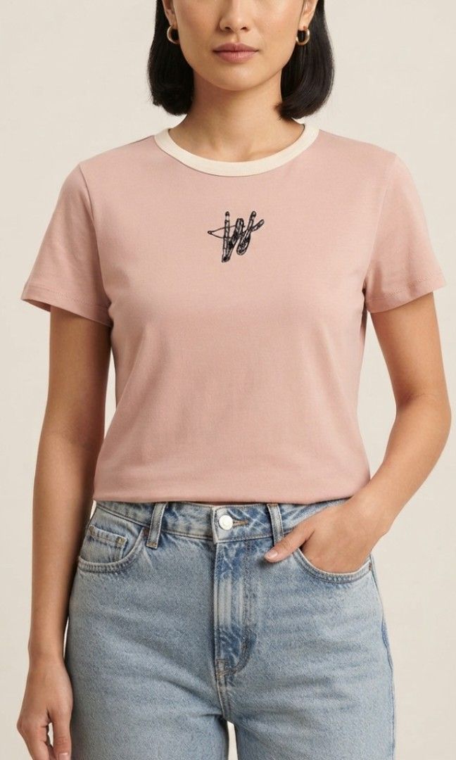V+.com Dusty Pink Contrast Trim Graphic Tee (Size S) (Category: Shirts) located in Santa Rosa. Submitted by prlvdbyellie (Listing ID 1460783387, Image 1). Description: ​#vplus #dustypink #contrasttrim #graphictee #streetwear #casualstyle #prelovedph #thriftph #carousellph.