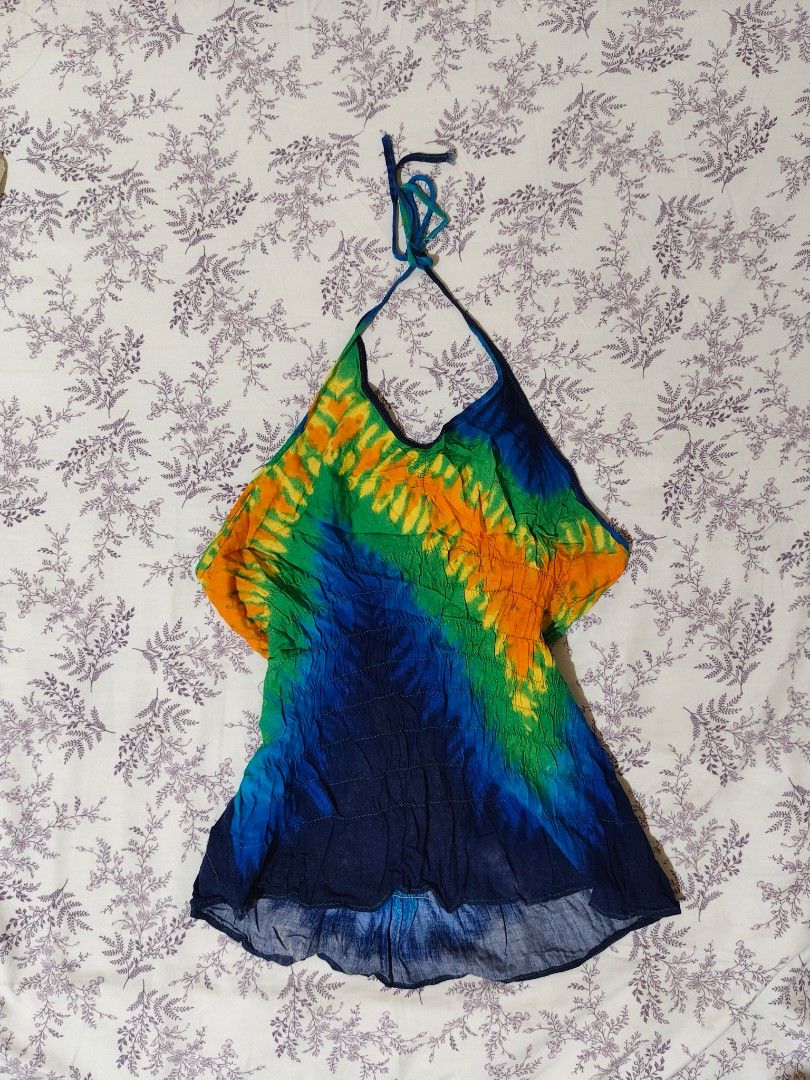 vibrant tie-dye Y2K-style halter top (Category: Sleeveless) located in Bulacan. Submitted by angel.decluttersx (Listing ID 1462600182, Image 1). Description: m-l ww provided cotton fabric material issue: garter at back kind of loose na needs repair sa likod.