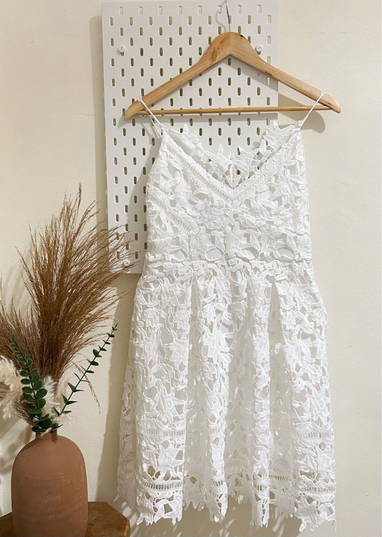 VILA Lace Cami Mini Dress (Category: Dresses) located in Manila. Submitted by maison_marie (Listing ID 1462646698, Image 1). Description: VILA is a Danish womenswear fashion brand from Europe. Details: This was given to me as a gift and has never been worn. Adjustable spaghetti straps Back zipper closure Size/ Medium on tag Brand new and never worn. Washed once to freshen up before listing. Please note that the original tag has been removed. A fe