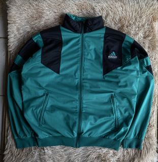 (Category: ) located in . Submitted by thriftedheatshub (Listing ID 1462604695, Image 1). Description: .