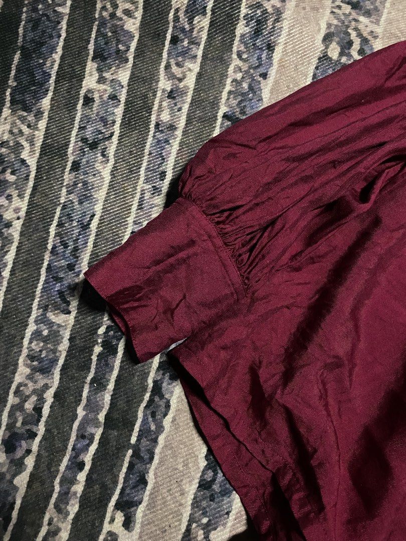 Vintage Christian Dior Top (Category: Others Tops) located in Goa. Submitted by _rawgallery (Listing ID 1462597900, Image 2). Description: issue : cut neck tag size on tag : s width : 20 length : 25.