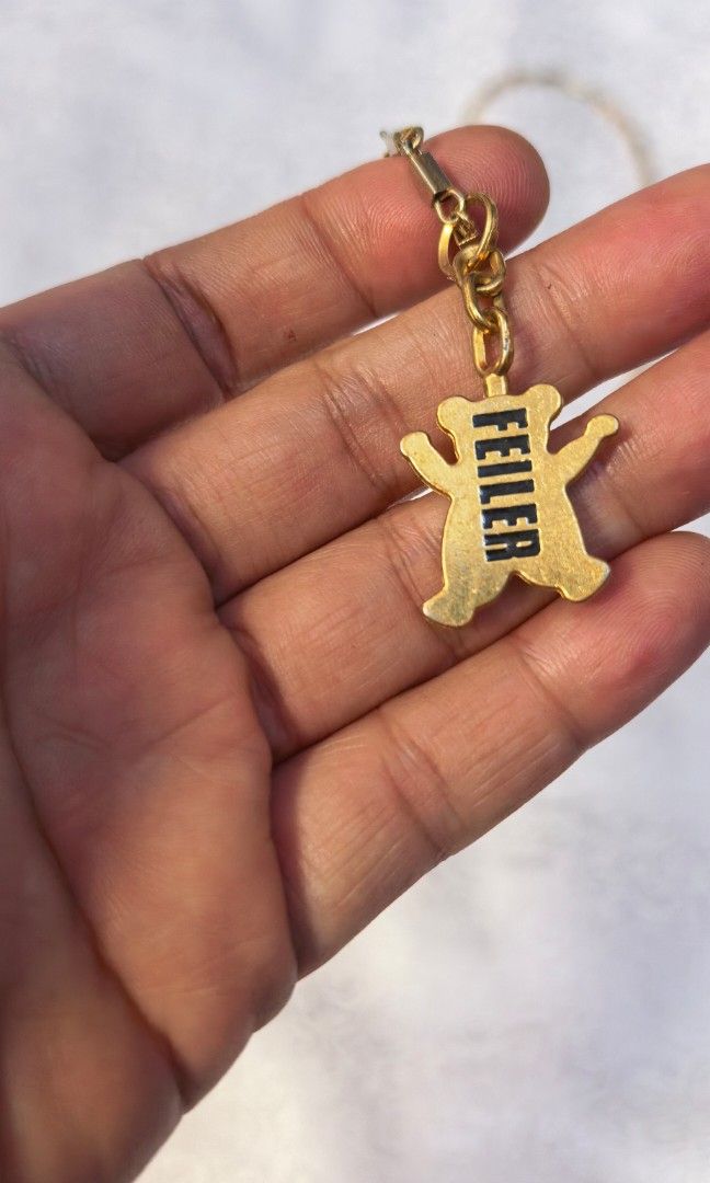 Vintage Feiler bear necklace (Category: Necklaces) located in Tuguegarao City. Submitted by zenphoenix-7ad615 (Listing ID 1462546284, Image 3). Description: Pretty bear necklace feiler.