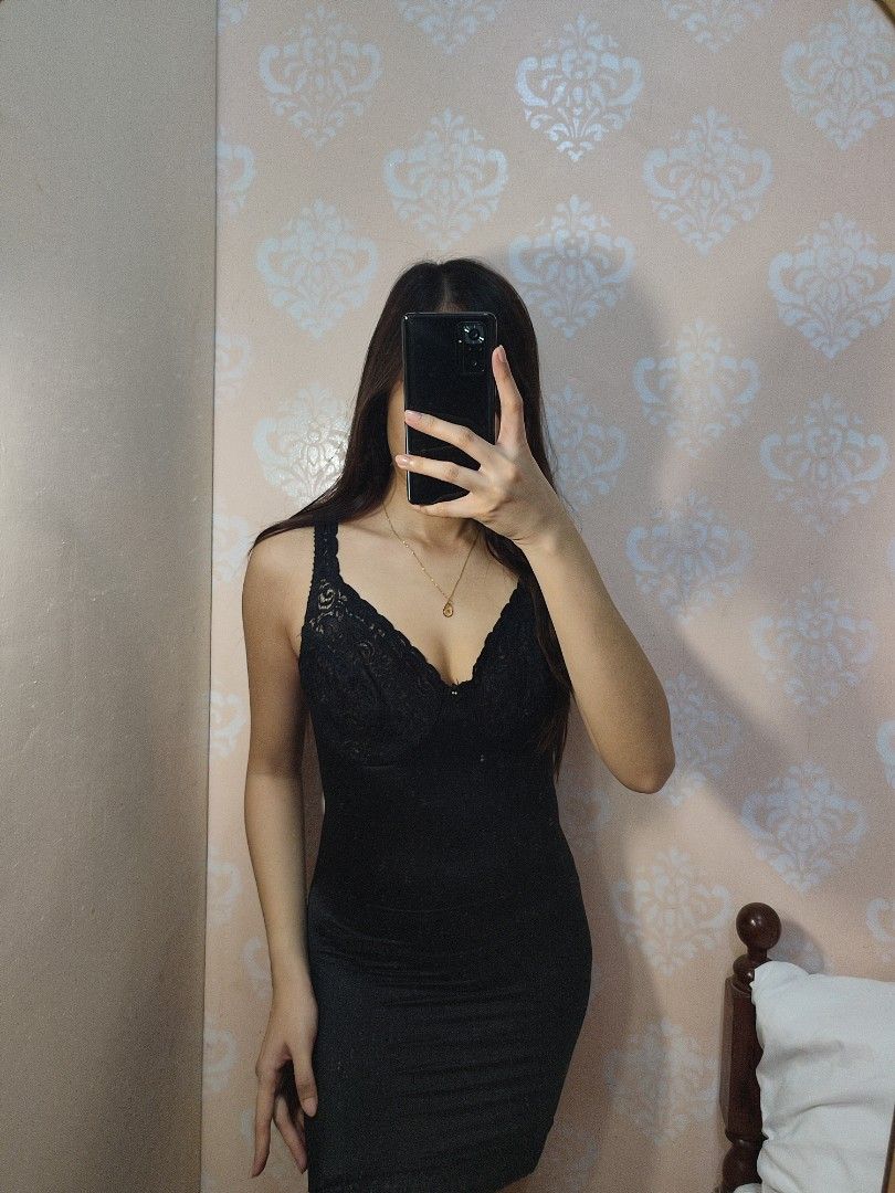 vintage Flexees Black Lace Trim Shapewear (Category: Undergarments & Loungewear) located in Jaen. Submitted by roxantiago (Listing ID 1462674138, Image 2). Description: - Black satin slip dress - Delicate lace trim on bust and hem - Adjustable straps for a perfect fit - Estimated size: Medium ( fits S to M). 38B on tag - Comfortable and silky material - Versatile: great for layering or wearing solo - Ideal for nights out or relaxing at home.