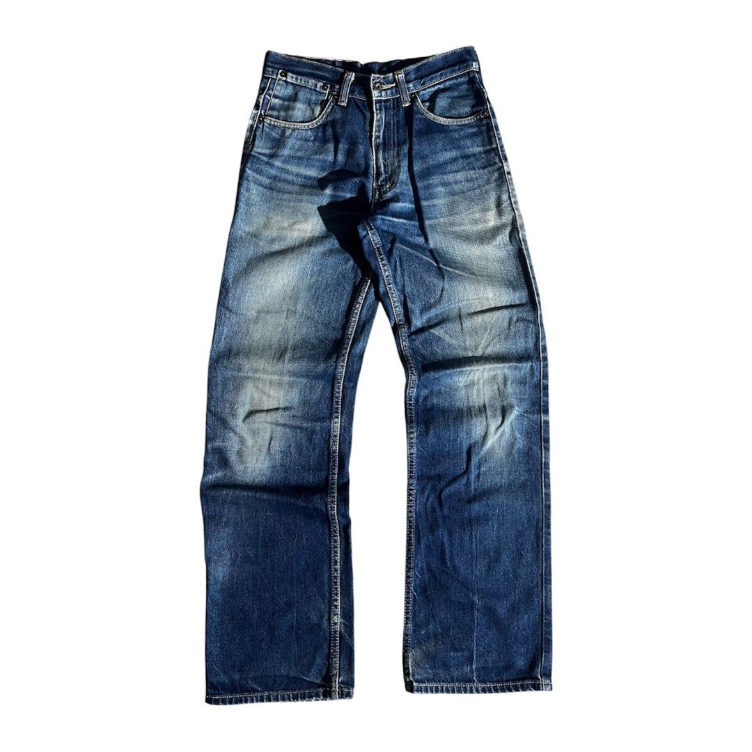 Vintage Levis 513 Cinch Back - Size 28 (Category: Jeans) located in Daraga. Submitted by th3cliquejunks (Listing ID 1462461635, Image 1). Description: Vintage Levis 513 Cinch Back - Size 28 Tagged Size: 28” x 32” Condition: 9/10 Signs of usage only. No major flaw Measurement: Waist: 28” Length: 41” Hem: 9” - 2,580 Dm!.