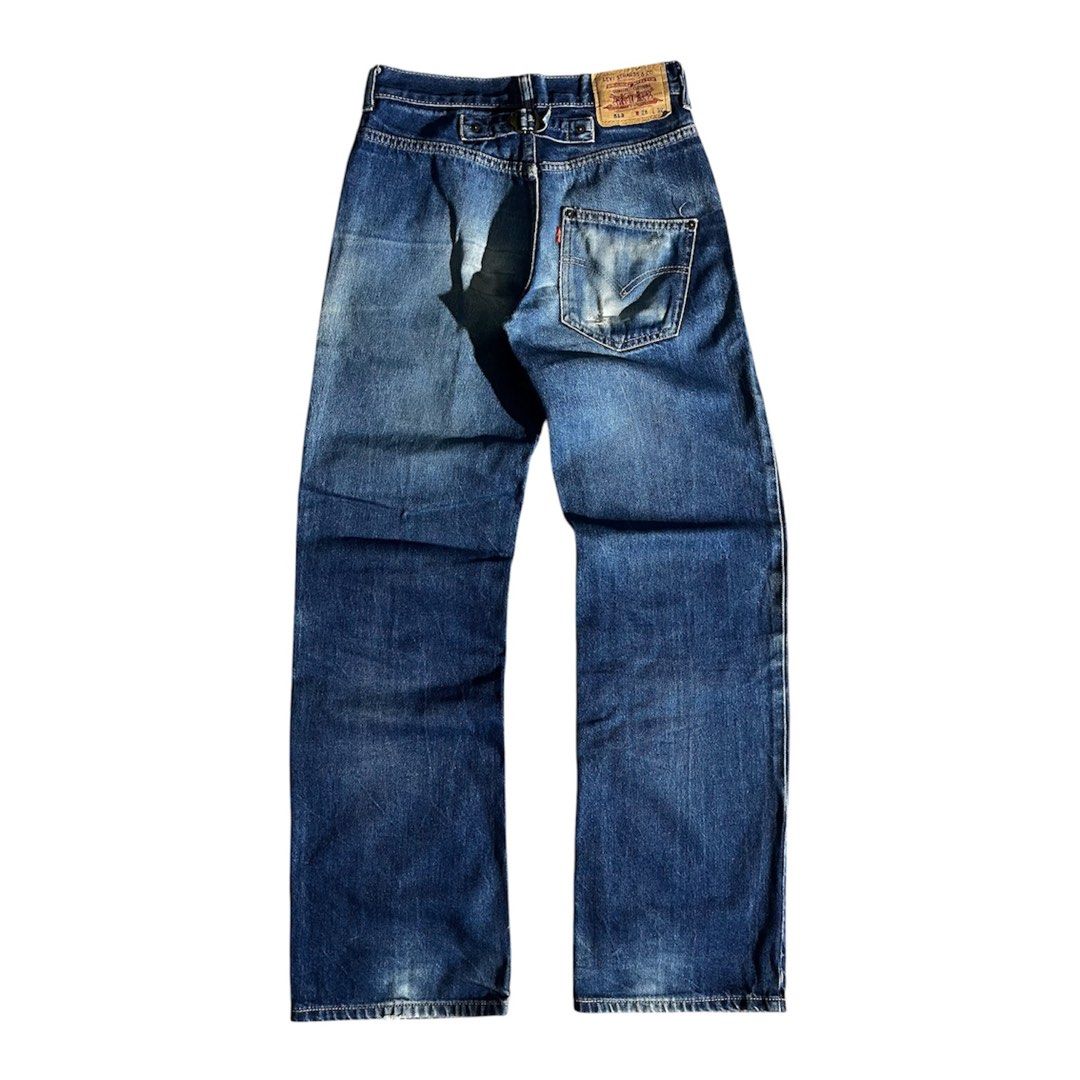 Vintage Levis 513 Cinch Back - Size 28 (Category: Jeans) located in Daraga. Submitted by th3cliquejunks (Listing ID 1462461635, Image 2). Description: Vintage Levis 513 Cinch Back - Size 28 Tagged Size: 28” x 32” Condition: 9/10 Signs of usage only. No major flaw Measurement: Waist: 28” Length: 41” Hem: 9” - 2,580 Dm!.
