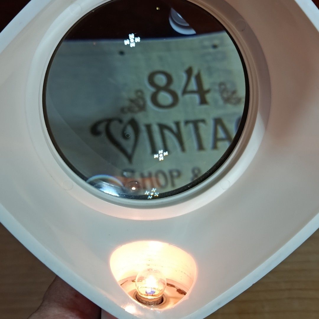 Vintage Magnifier Collectible with light (Category: Vintage Collectibles) located in Las Pinas. Submitted by 84vintage (Listing ID 1462473484, Image 2). Description: Christmas gift ideas for you @84vintage BER Months na, ready nyo na pang regalo nyo with our unique and collectible offerings bago maubusan 😊 Classic Magnifier for your Creative Studio or Mancave. An excellent addition for vintage vibe scientist/maker/creative artist etc... Pls see 