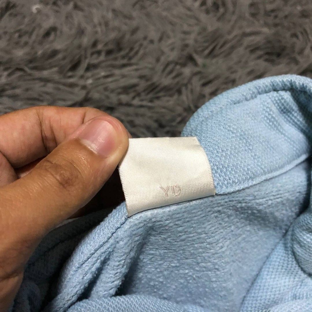 Vintage Nike Qzip (Category: Activewear) located in Camiling. Submitted by thriftscape2024 (Listing ID 1462588340, Image 3). Description: Excellent Condition Color rate: 9/10 Issue: ❌❌❌ Dimes: W22xL25.