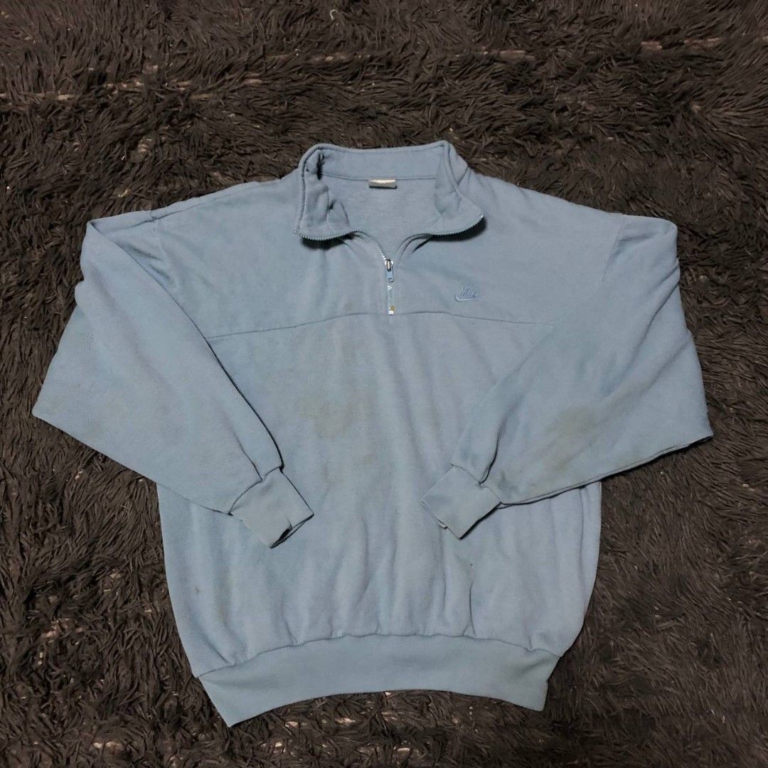 Vintage Nike Qzip (Category: Activewear) located in Camiling. Submitted by thriftscape2024 (Listing ID 1462588340, Image 1). Description: Excellent Condition Color rate: 9/10 Issue: ❌❌❌ Dimes: W22xL25.