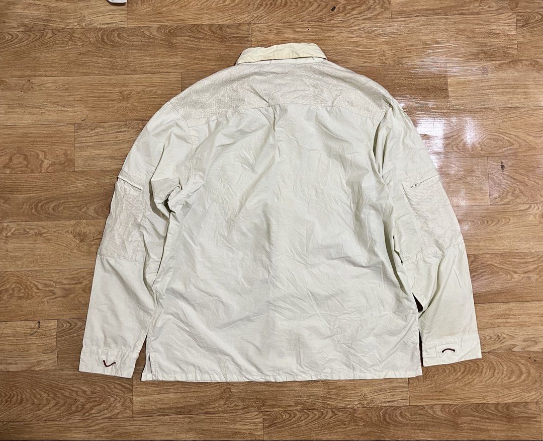 Vintage Oakley Software Jacket (Category: Coats, Jackets and Outerwear) located in Zamboanga. Submitted by alterramz08 (Listing ID 1462635325, Image 2). Description: Vintage Oakley Software Jacket Size xl Width 24 Length 30.5 Verygood Condition Need wash Price : 1,500 Pesos .