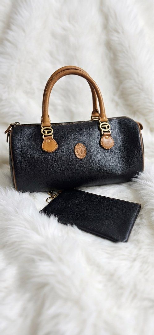 vintage Trussardi mini boston bag (Category: Shoulder Bags) located in Cavite. Submitted by lenggutierrez2201 (Listing ID 1462519906, Image 1). Description: In great condition no leather cracking clean interior with its original coin purse included.