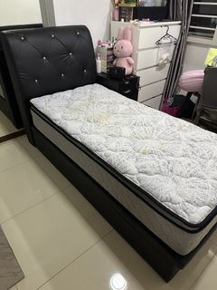 (Category: ) located in . Submitted by davennnnnn (Listing ID 1462604773, Image 1). Description: .