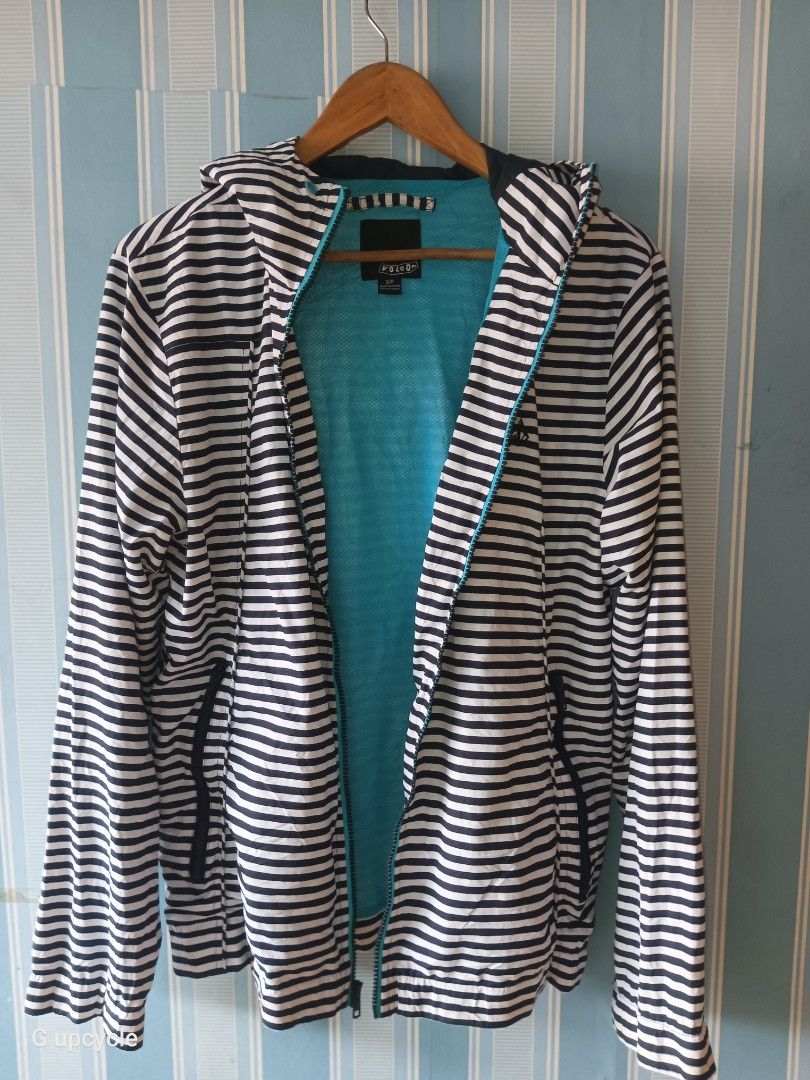 VOLCOM WINDBREAKER (Category: Activewear) located in Cebu City. Submitted by glennbryceland031185 (Listing ID 1462489201, Image 2). Description: Volcom black-and-white striped full-zip hooded jacket. All in super good condition. See pictures for sizing.. READY TO WEAR...