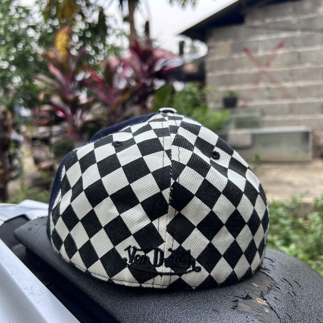Von Dutch Close cap (Category: Activewear) located in Butuan. Submitted by handpick8600 (Listing ID 1462559093, Image 3). Description: Want to sell! Von Dutch Close Cap FULL CAP ( 7⅜ OR 59CM) BLACK AND WHITE COLOR CHESSBOARD DESIGN 📍Butuan City, Agusan Del Norte 8600.