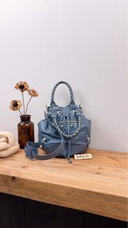 (Category: ) located in . Submitted by vintage_sac (Listing ID 1462604736, Image 1). Description: .