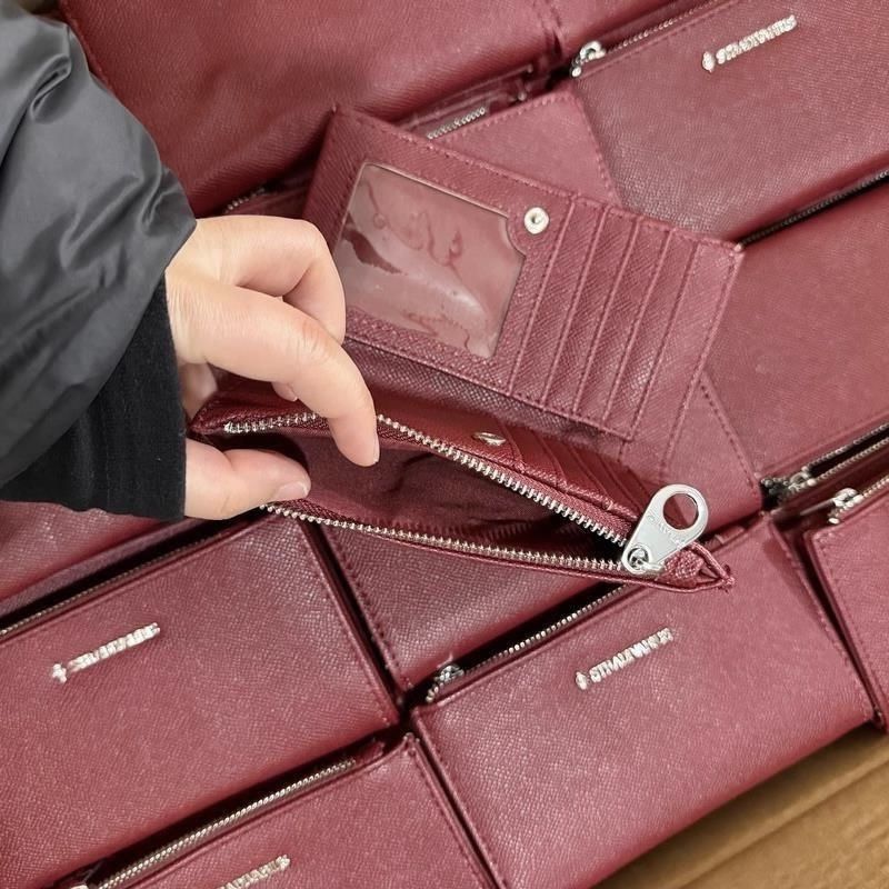 Wallet FIXED PRICE — WHOLESALE PRICE ALREADY! (Category: Wallets & Card holders) located in Orani. Submitted by lovely.items1983 (Listing ID 1462619980, Image 3). Description: ✨ ₱280 FIXED PRICE — WHOLESALE PRICE ALREADY! ✨.