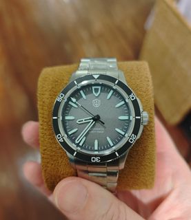 (Category: ) located in . Submitted by omichael23 (Listing ID 1462551650, Image 1). Description: .