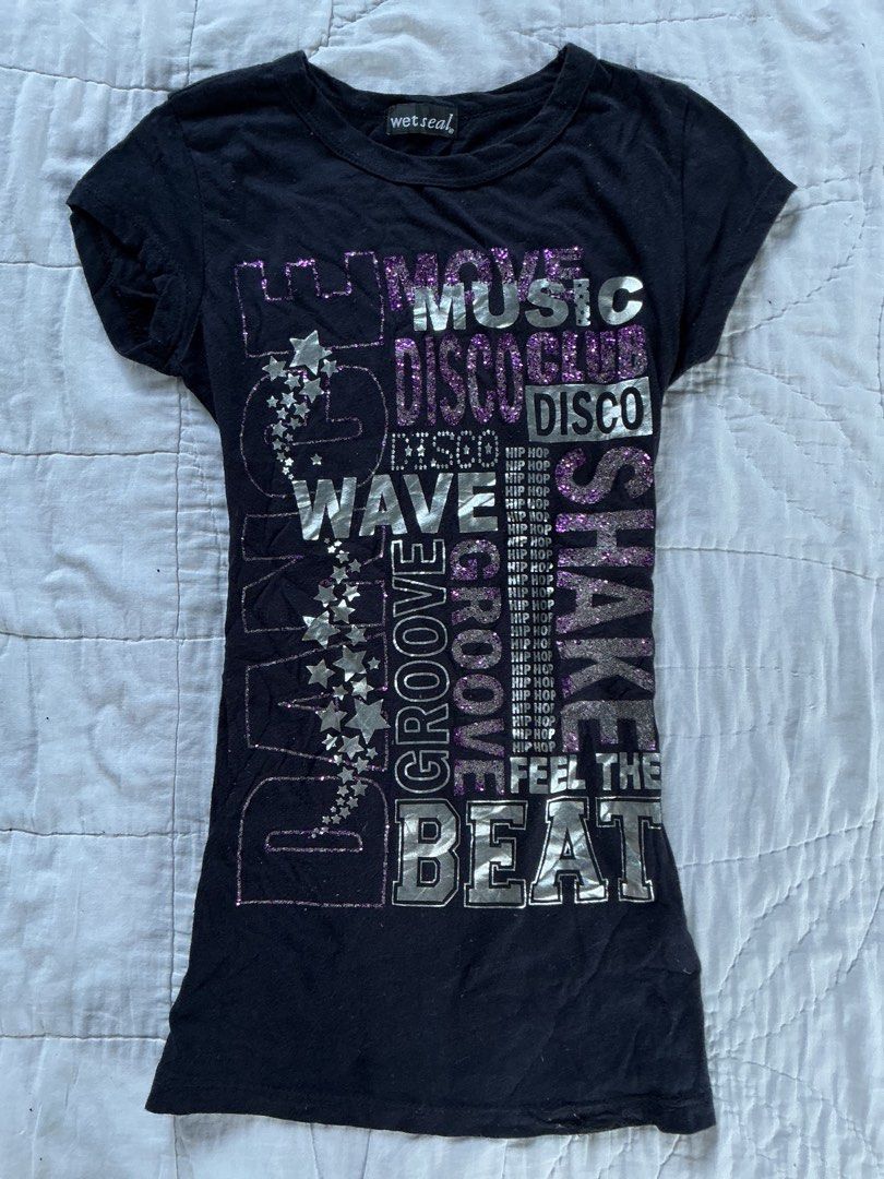 WETSEAL tshirt (Category: Shirts) located in Quezon City. Submitted by thriftedbyblair_ (Listing ID 1462588628, Image 1). Description: .