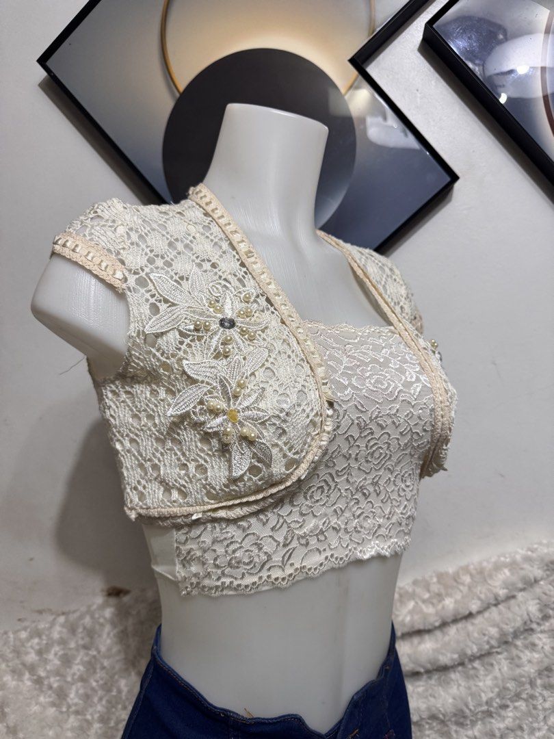 White Lace Bolero Jacket (Category: Others Tops) located in Marikina City. Submitted by lorradel (Listing ID 1462452004, Image 2). Description: - fits xs- s - Creamy white lace set - inner not included - Cropped bolero jacket with short sleeves - Features floral appliques and pearl details on the jacket - Matching inner crop top with floral lace pattern - Perfect for special occasions - Great for stylish layering with jeans or skirts - MAY HAVE s
