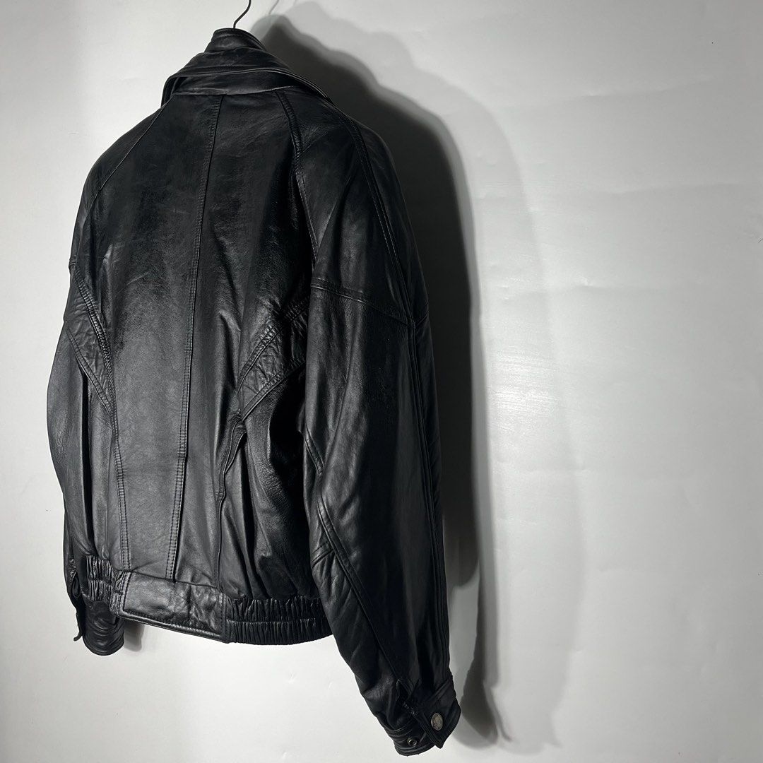 WILSONS LEATHER Biker Leather Jacket (Category: Coats, Jackets and Outerwear) located in Bulacan. Submitted by vanitylab (Listing ID 1462443049, Image 2). Description: Dimensions: 24 W x 25.5 L Very Good Condition -Removable Inner Thinsulate Paddings for better comfort. .