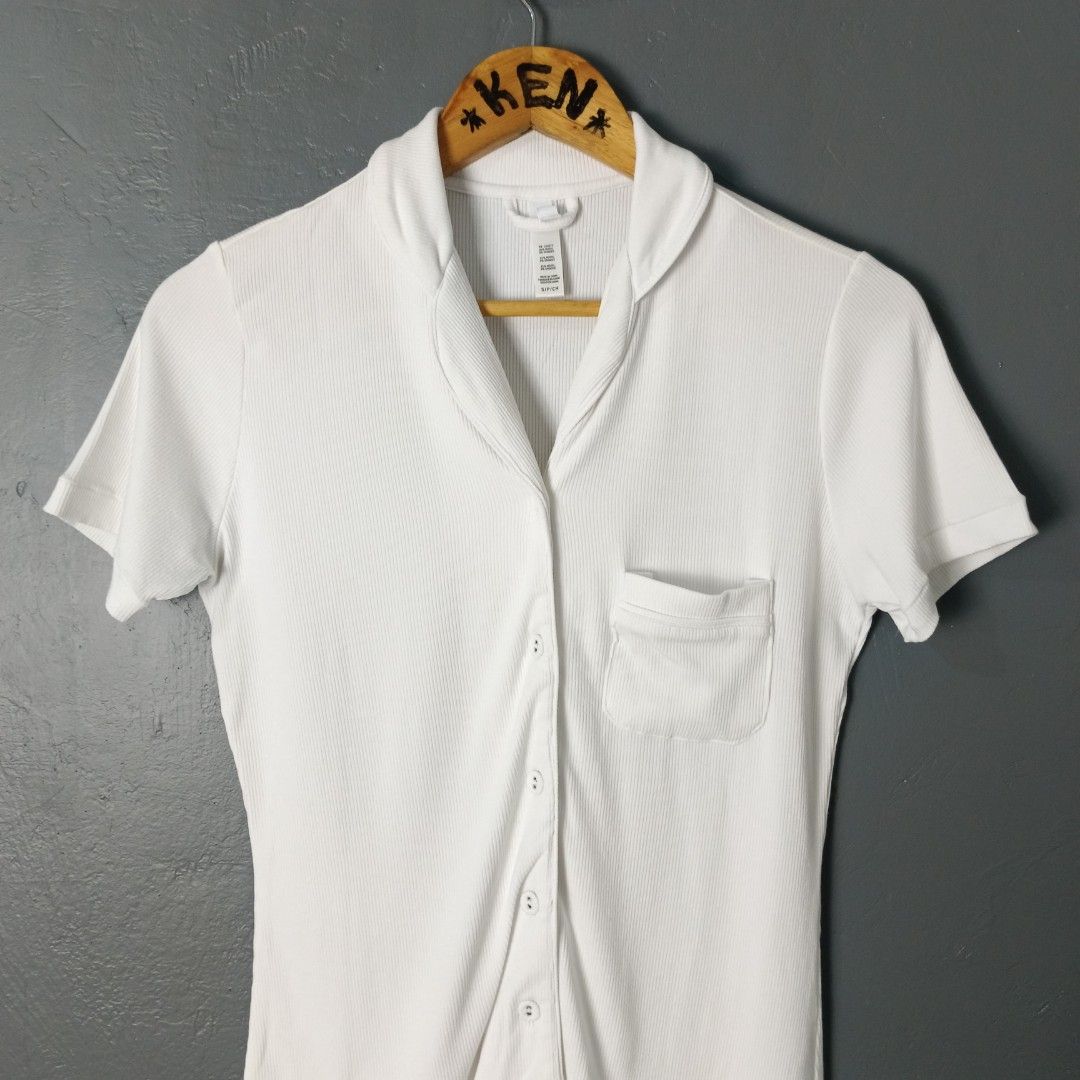 Women's - Skims (Category: Shirts) located in Bacolod City. Submitted by drop.ph (Listing ID 1462565122, Image 1). Description: Skims - Ribbed Knit Authentic *Size S - 16.5x22.5 *Excellent *No Flaws *Price: 880php *Add SF if outside Bacolod City .