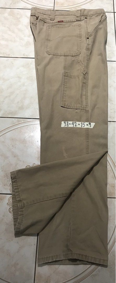 Wrangler - carpenter pants (Category: Jeans) located in Manila. Submitted by avecillaa57811 (Listing ID 1462639350, Image 1). Description: W - 38 L - 42 Thigh - 15 Lo - 9.