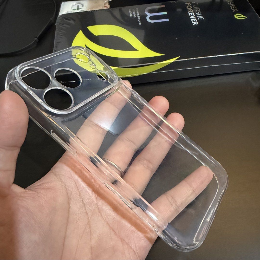 WSKEN iPhone 17 pro tempered glass + case (Category: Cases & Sleeves) located in Paranaque City. Submitted by budgetmealz (Listing ID 1462547283, Image 3). Description: rfs: Duplicate order New and sealed.