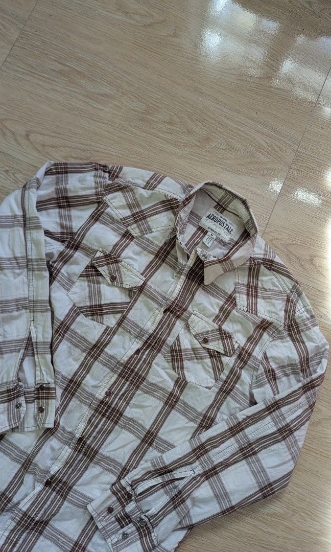 Y2k Aeropostale long sleeves (Category: Formal Shirts) located in Polangui. Submitted by thriftgineer001 (Listing ID 1462443812, Image 2). Description: .