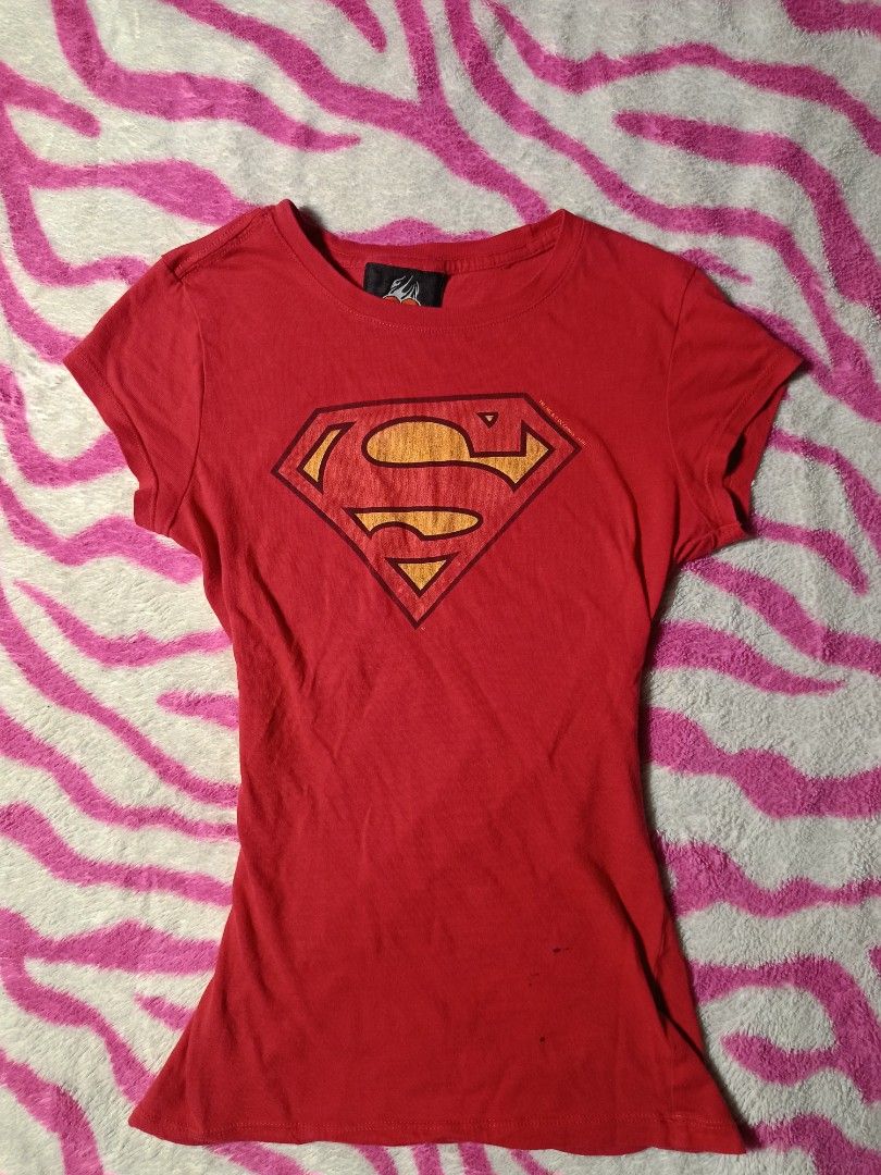 Y2k superman womens top (Category: Blouses) located in Binangonan. Submitted by uhwhynot (Listing ID 1462605806, Image 1). Description: has stain.