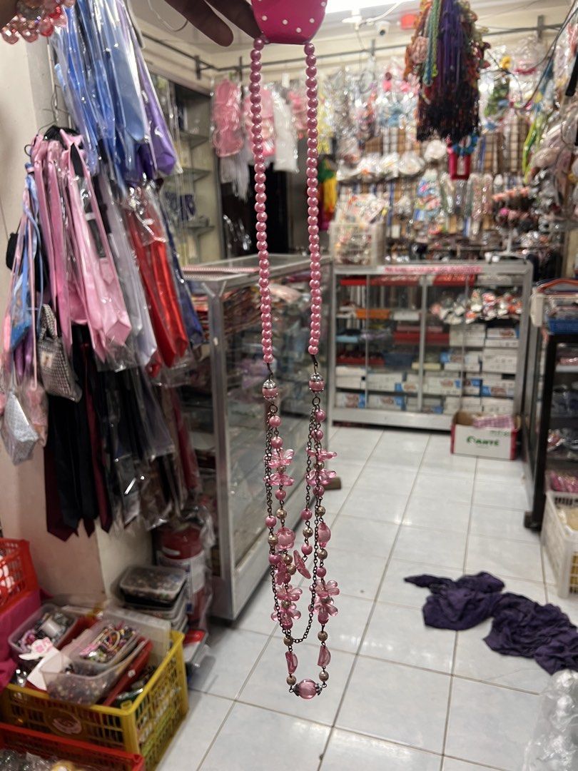 Y2K Vintage Esoteric Necklace (Category: Necklaces) located in Vinzons. Submitted by hellokimmy__ (Listing ID 1462457554, Image 3). Description: .
