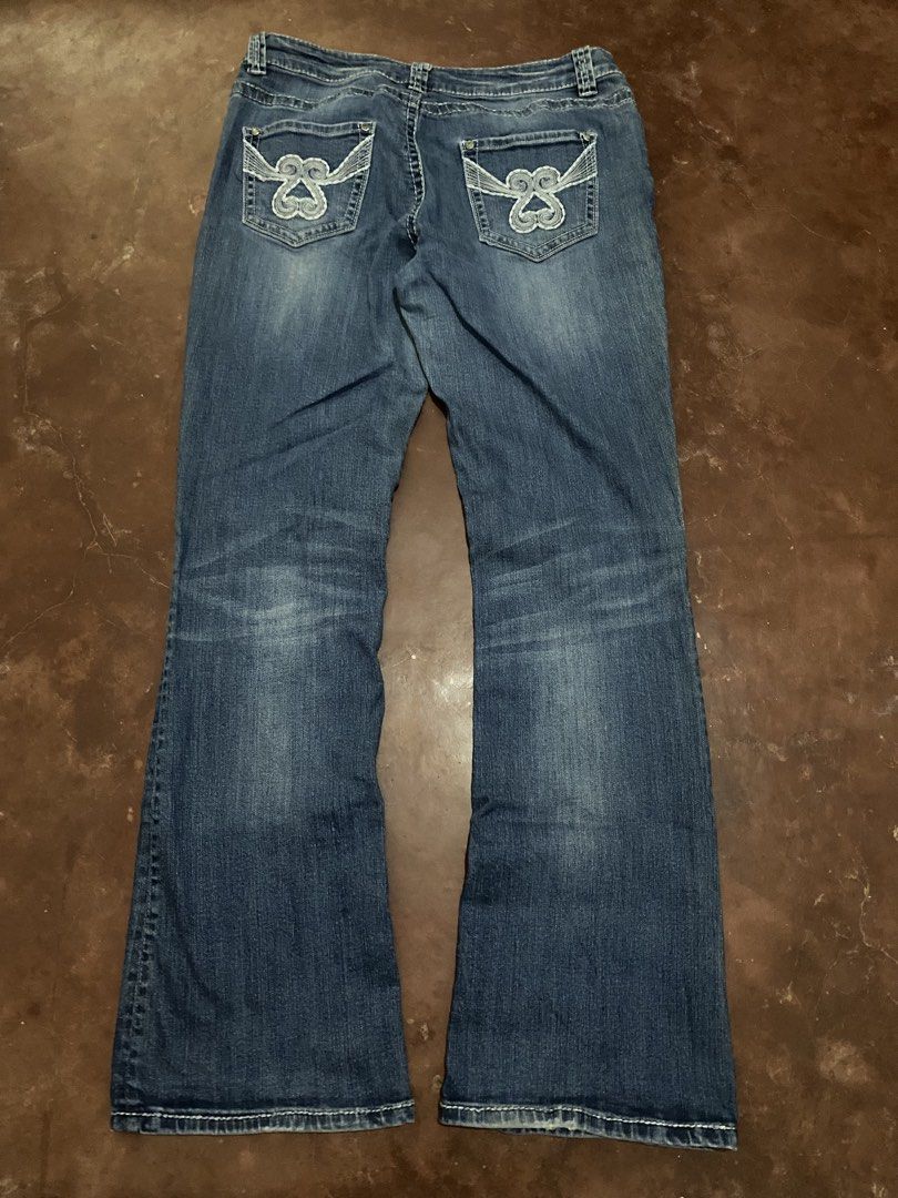 Y2k Warehouse One Mid~Rise Bootcut (Category: Jeans) located in Malita. Submitted by ronnyboi (Listing ID 1462565929, Image 3). Description: W:34 L:42 T:11 H:9 Mine:700.