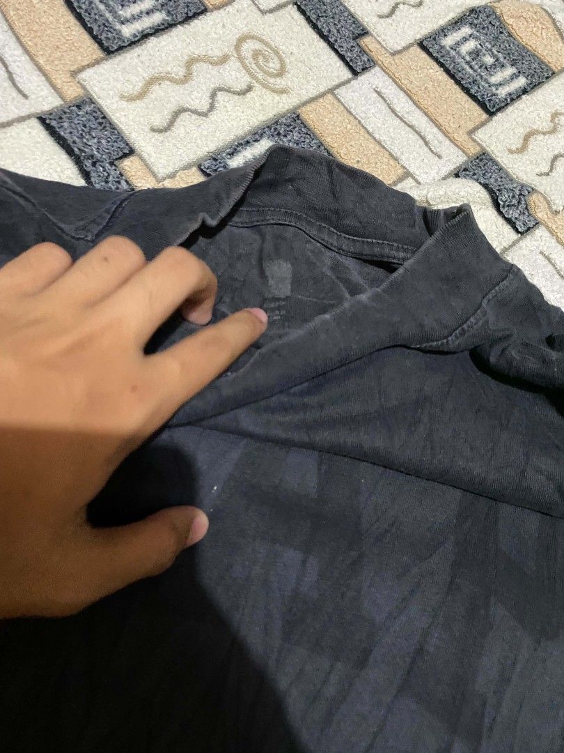 Yeezy X GAP BALENCIAGA ENGINEERED (Category: Tshirts & Polo Shirts ) located in Santa Cruz. Submitted by pagkaliwag03487 (Listing ID 1462456371, Image 2). Description: CRACKPRINTS X MINIMAL DISCOLO SIZE LARGE OVERSIZE - XL 26x30.