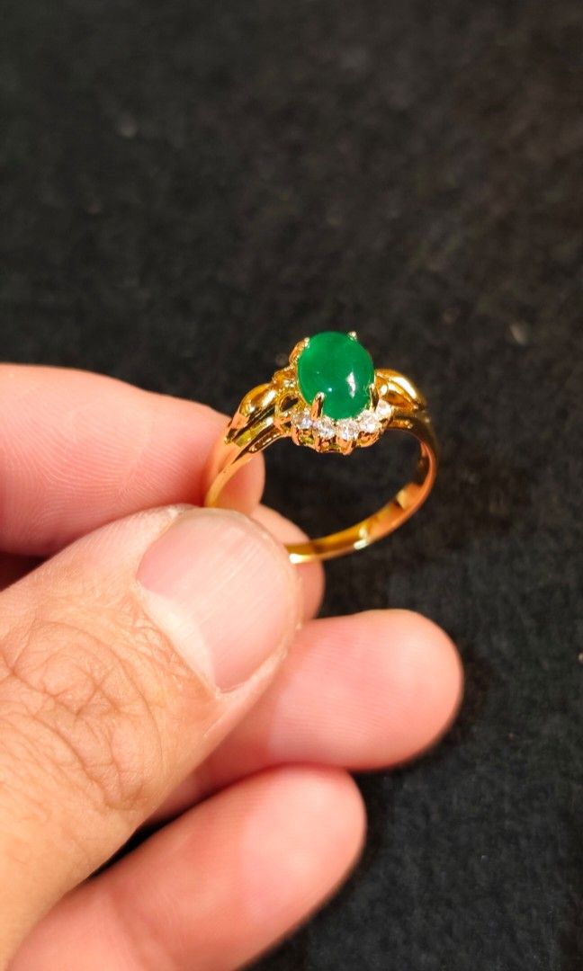Yellow Gold-Plated Ring ft. Green oval gemstone (Category: Rings) located in La Trinidad. Submitted by marksols (Listing ID 1462466844, Image 2). Description: From Japan Box.