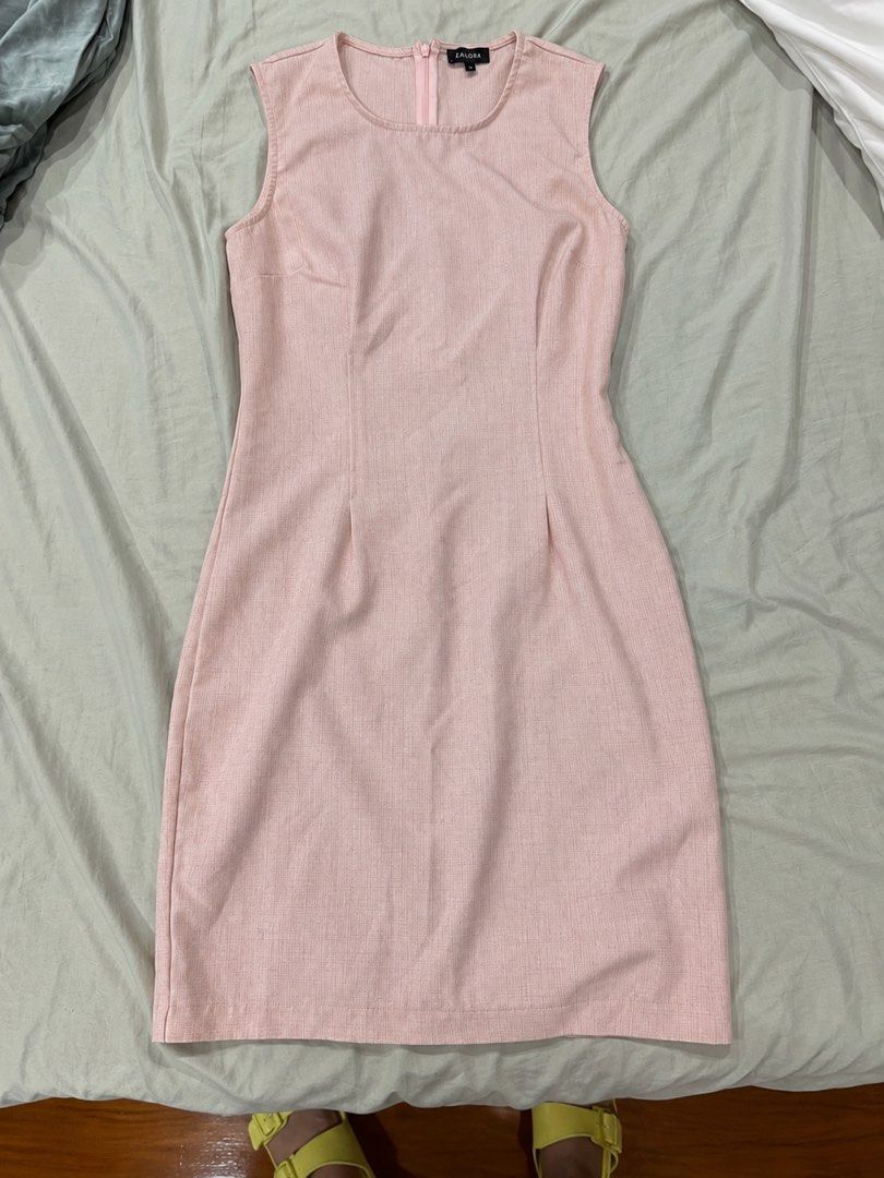 Zalora Pink Sheath Dress (Category: Dresses) located in Manila. Submitted by goodthingspreloved.92 (Listing ID 1462615030, Image 2). Description: - Very Flattering Fit! ( even for someone with no hips); gives curves - Back zipper closure Bust 88cm Waist 75 Hips 98cm.