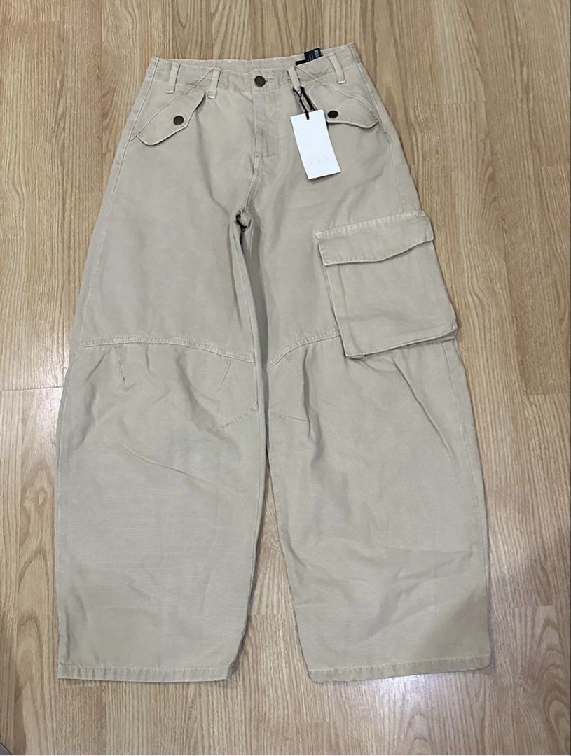 ZARA | Cargo Pants Eur34 (27-28) (Category: Other Bottoms) located in Roxas City. Submitted by elliesuite (Listing ID 1462513939, Image 1). Description: Read: LAST PRICE POSTED ‼️ NO WHEN WORN ‼️ NO MEASUREMENTS Brand New with Tags Size: Eur34 Fits 27-28 waistline Selling low! Retails ₱3595 SF c/o Buyer. (JRS Express ONLY ₱180) No grab/lala (not from the Metro) All sales are final. No REFUND. No return / exchange. .