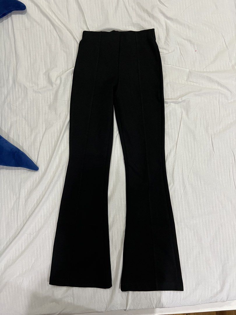 Zara Black Flared Leggings (Category: Other Bottoms) located in Makati City. Submitted by mariamarts (Listing ID 1462651317, Image 2). Description: - Size: 13-14 years / 164 cm .