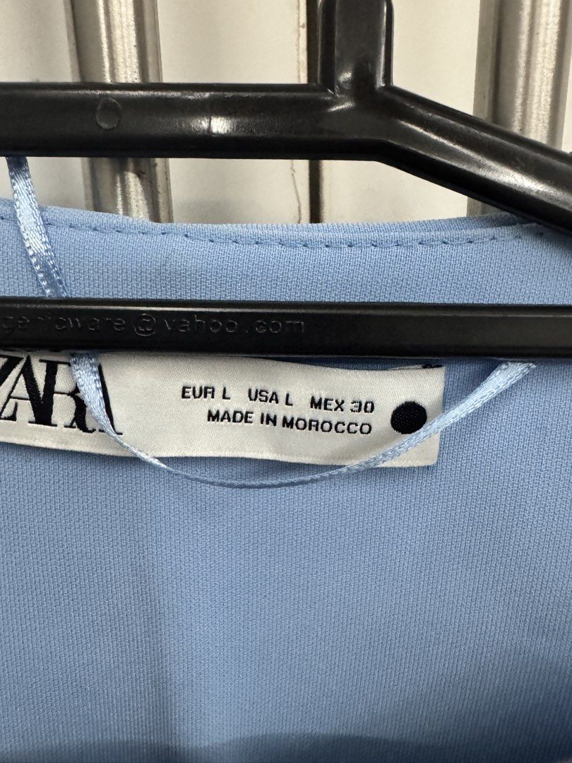 Zara Buttoned Top (Category: Blouses) located in Cebu City. Submitted by jm84closet (Listing ID 1462559382, Image 2). Description: .