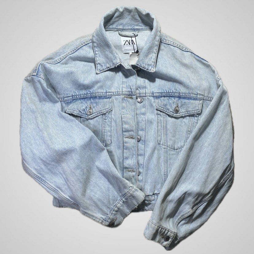 Zara Cropped Denim Jacket Light Wash Free Ship (Category: Coats, Jackets and Outerwear) located in Nasipit. Submitted by yopey (Listing ID 1462642938, Image 3). Description: Zara Cropped Denim Jacket Light Wash Dimes: 22x22 (hem 19.5) Condition: Brandnew Issue: Need wash (I will wash) Price: 550.