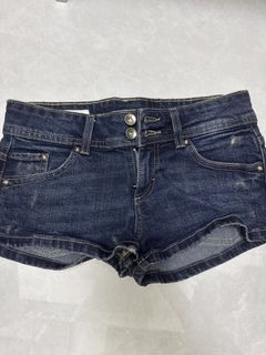 （分類：）位於 。 由 lilybird_ 提交（商品編號 1462623732，圖片 1）。簡介： 。