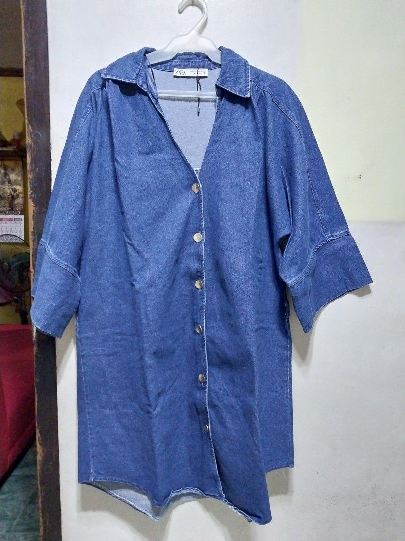 Zara Denim dress with Button-Up Front (Category: Shirts) located in Manila. Submitted by PrinceDani.Clothing (Listing ID 1462503729, Image 2). Description: zara denim dress large to xl fit 24in width 38in length excellent condition .