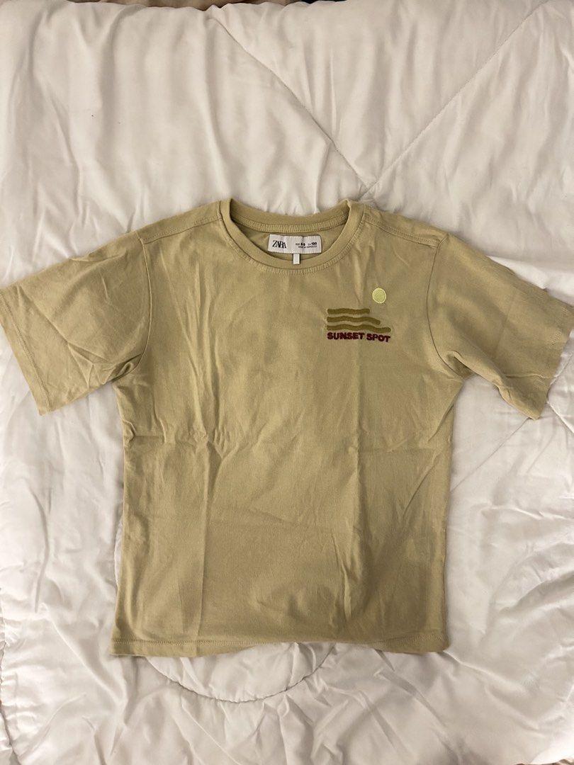 Zara Kids section shirt (Category: Shirts) located in Taguig. Submitted by prelovedbyrhy_ (Listing ID 1462464698, Image 1). Description: Kids size: 8-9 (130cm) Adult size: can fit xs-s.