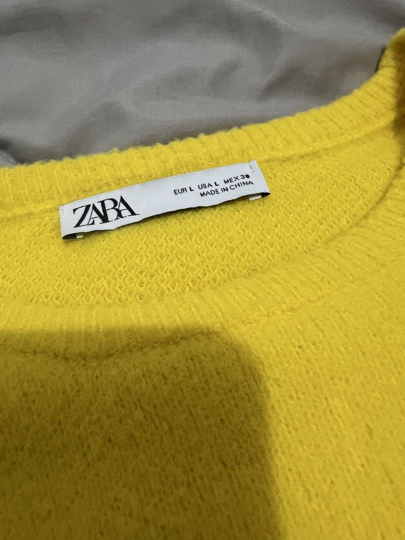 Zara knitted top (Category: Blouses) located in Carmona. Submitted by mystyleph (Listing ID 1462562651, Image 3). Description: Authentic zara top Large Like new Used once.