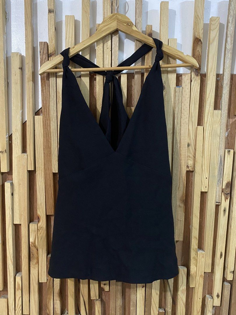 Zara Knot Sleeveless Top (Category: Sleeveless) located in Mabalacat. Submitted by calmrabbit.ae2127 (Listing ID 1462530061, Image 3). Description: .
