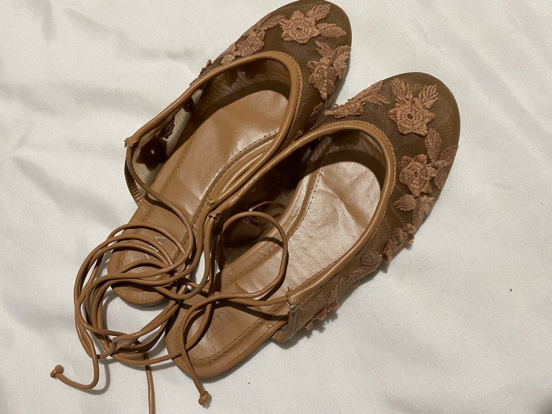 Zara lace up floral flats (Category: Flats & Sandals) located in Tanza. Submitted by vhies_closet24 (Listing ID 1462635704, Image 1). Description: Pre-loved, good condition ✨ Floral design with lace-up detail 📌 Size: 37.
