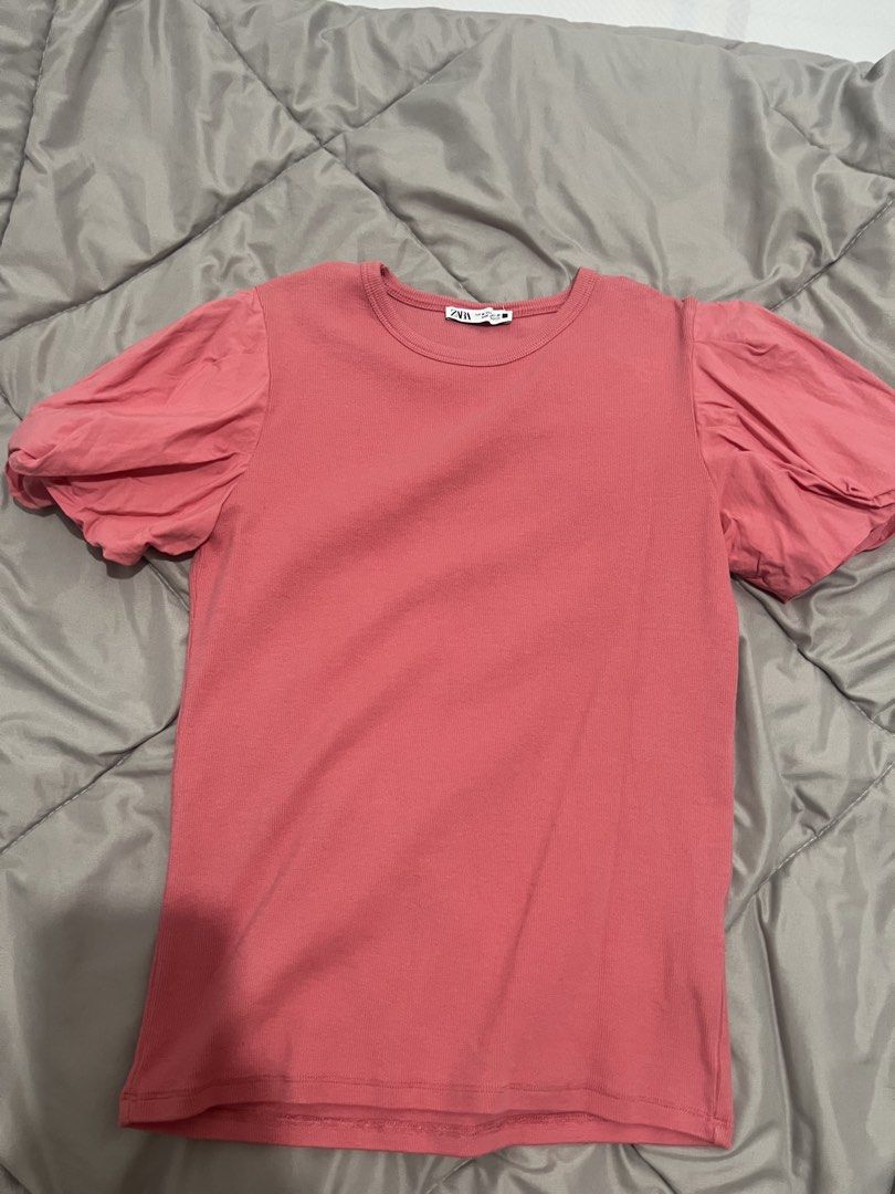 Zara ribbed top (Category: Blouses) located in Carmona. Submitted by mystyleph (Listing ID 1462563778, Image 2). Description: Authentic zara ribbed top Medium Like new Used once .