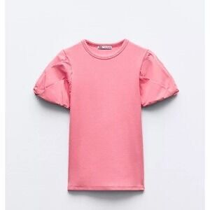 Zara ribbed top (Category: Blouses) located in Carmona. Submitted by mystyleph (Listing ID 1462563778, Image 1). Description: Authentic zara ribbed top Medium Like new Used once .