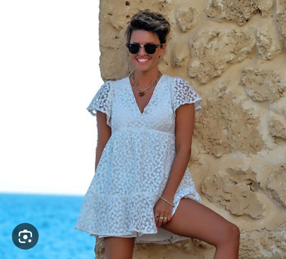 Zara white Daisy dress (Category: Dresses) located in Manila. Submitted by PrinceDani.Clothing (Listing ID 1462488795, Image 2). Description: zara white Daisy dress small 17.5in width 29in length excellent condition .